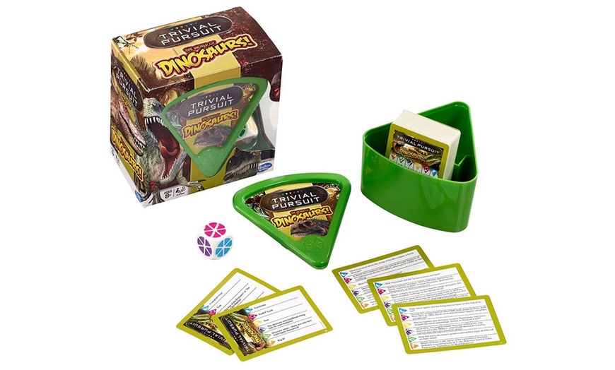 Image 7: Trivial Pursuit Set