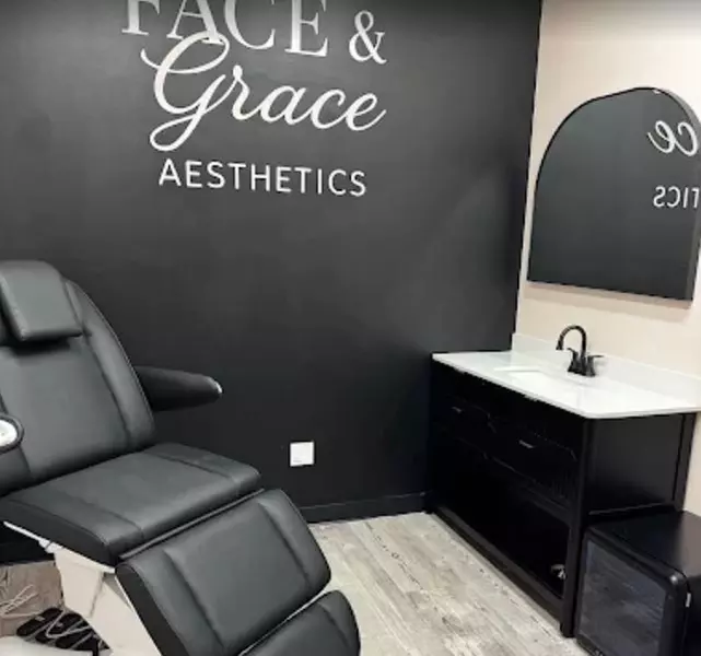 Botox-Type Wrinkle Relaxer (Jeuveau): 20, 40, or 60 Units by RN Injector ( Up to 55% Off ) - Primary Image