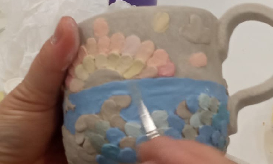 Image 5: Sesión de cerámica creativa con vino ilimitado para 1 o 2 personas