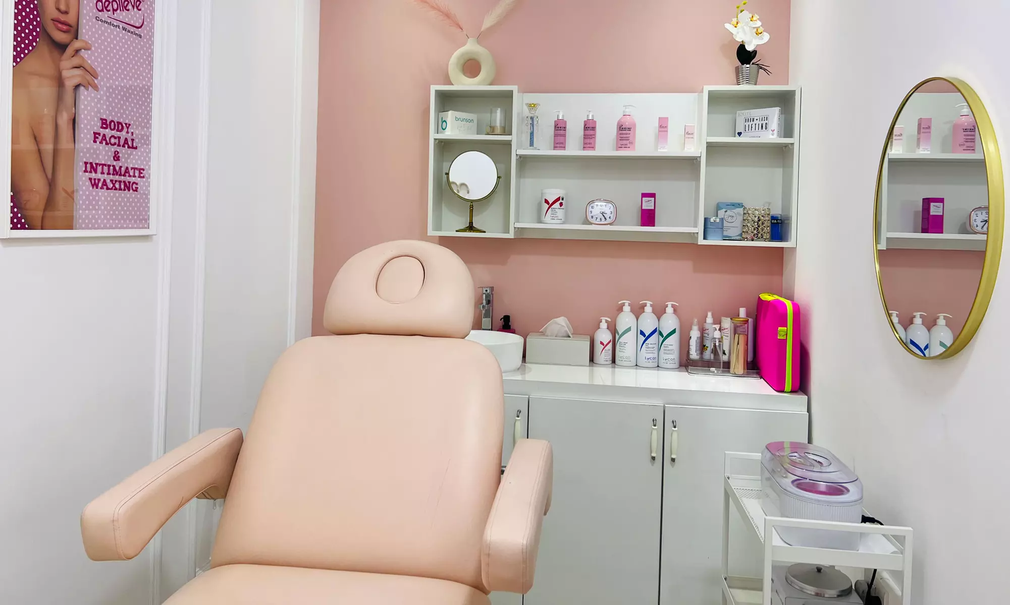 Facial Services at Divine Beauty Lounge