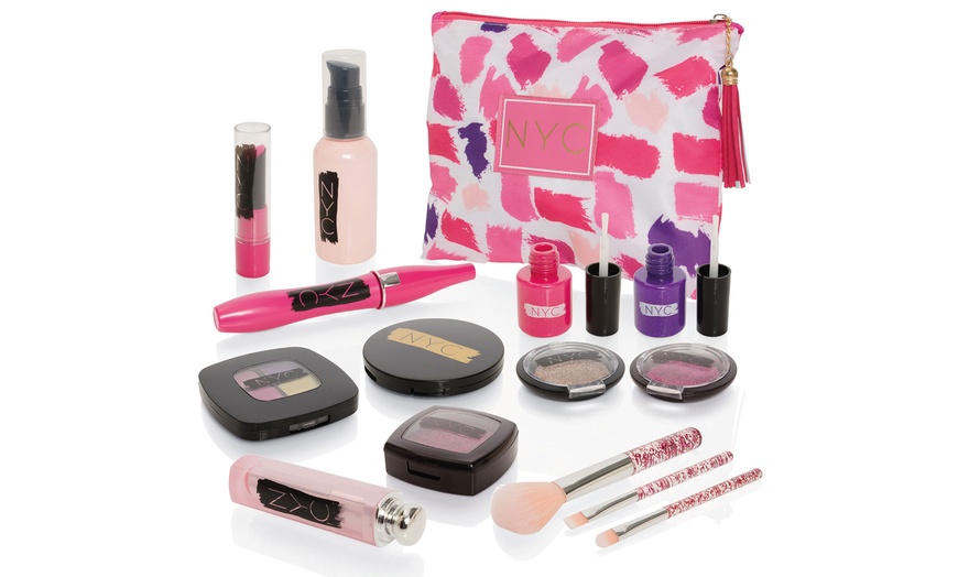 Image 3: New York Toy Make-Up Set