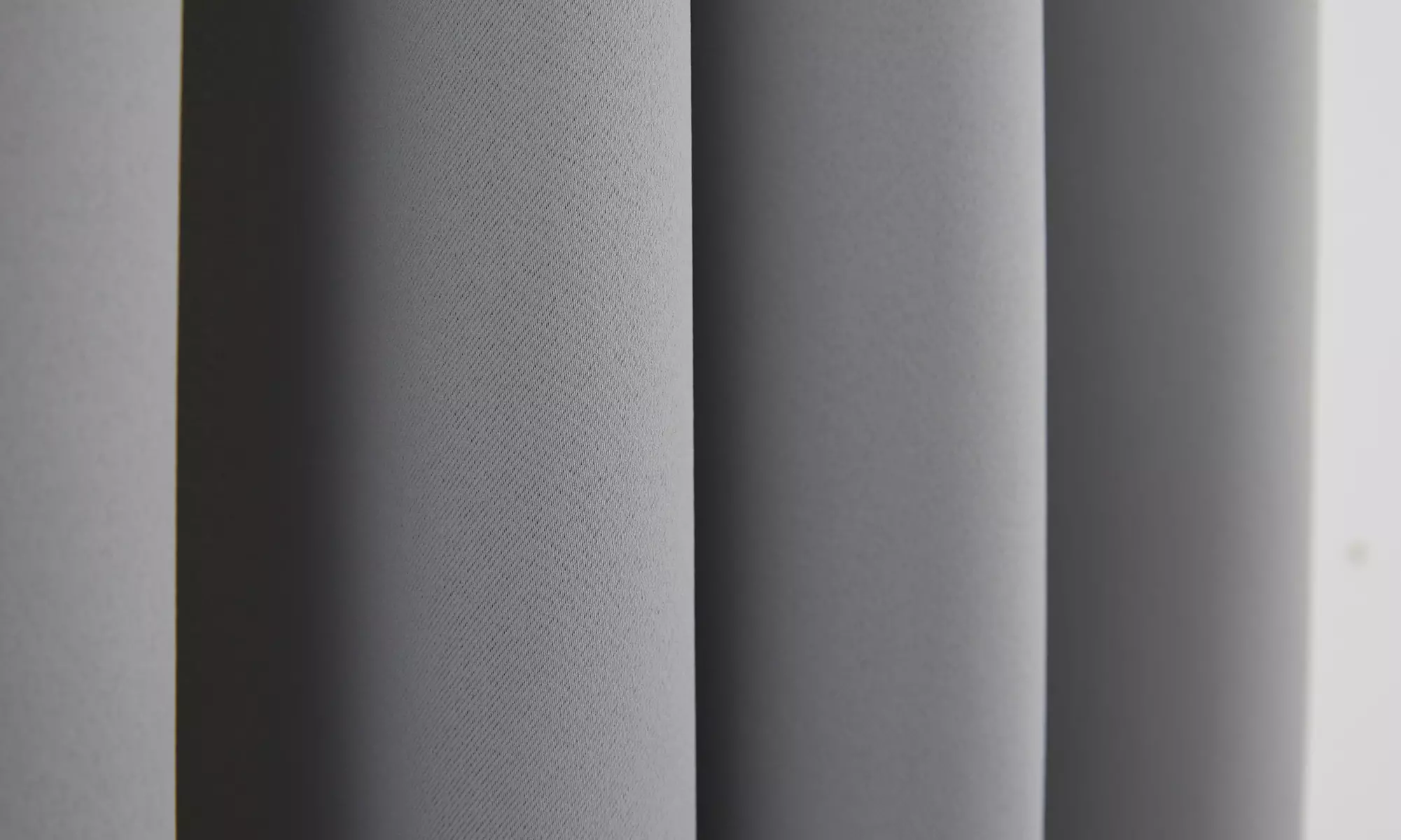 1, 2 ou 4 rideaux occultants et obscurcissants à 8 œillets