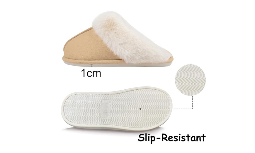 Image 7: Women's Winter Rubber Sole Plush Slippers 