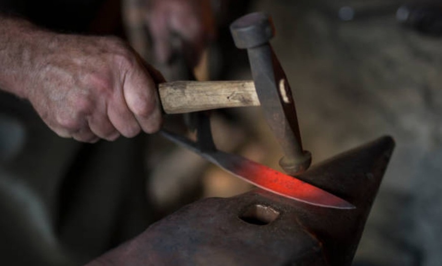 Image 4: Curso de forja: crea tu propio cuchillo en 3 horas
