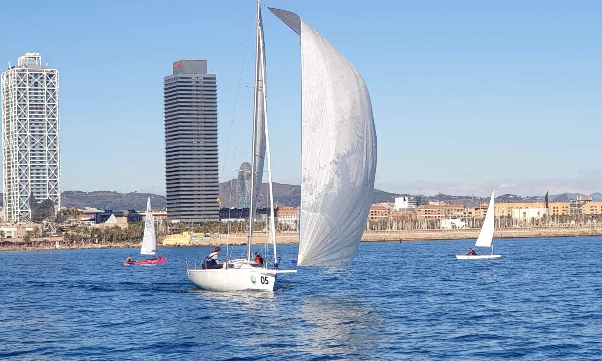 Curso teórico online de 1 hora de iniciación a la navegación a vela con Escola Náutica Port Barcelona - Second Medium