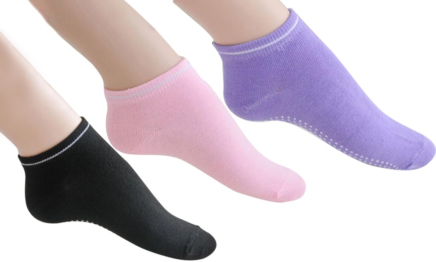 Image 1: Anti-Slip Yoga Socks