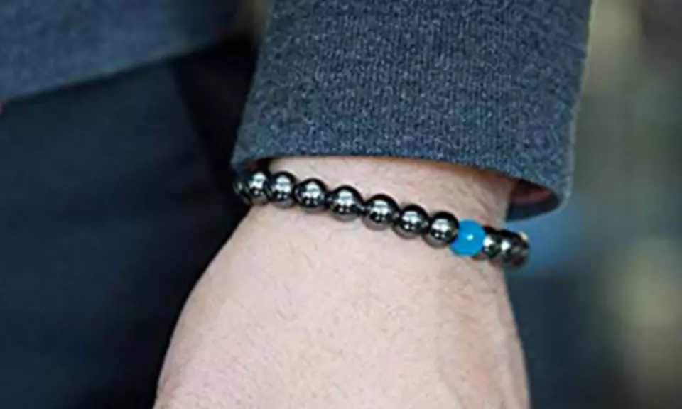 1, 2 ou 4 bracelets en hématite avec perle d'opale bleue - Second Medium