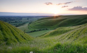 North Wessex Downs: 4* Countryside Stay 2 with Breakfast & Dinner