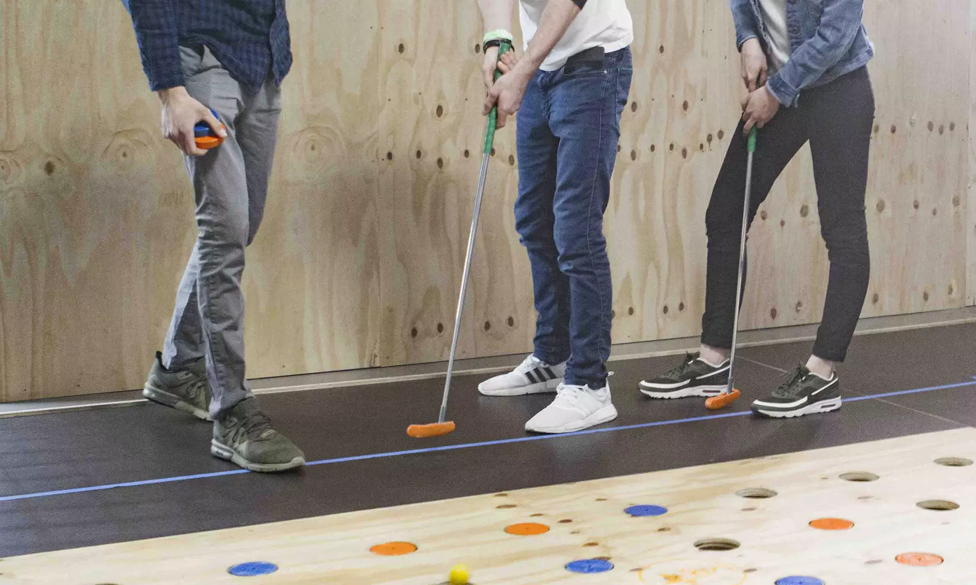 Bis zu 10% Rabatt auf den Golf – Minigolf – Schwarzlicht bei Laserstar Berlin