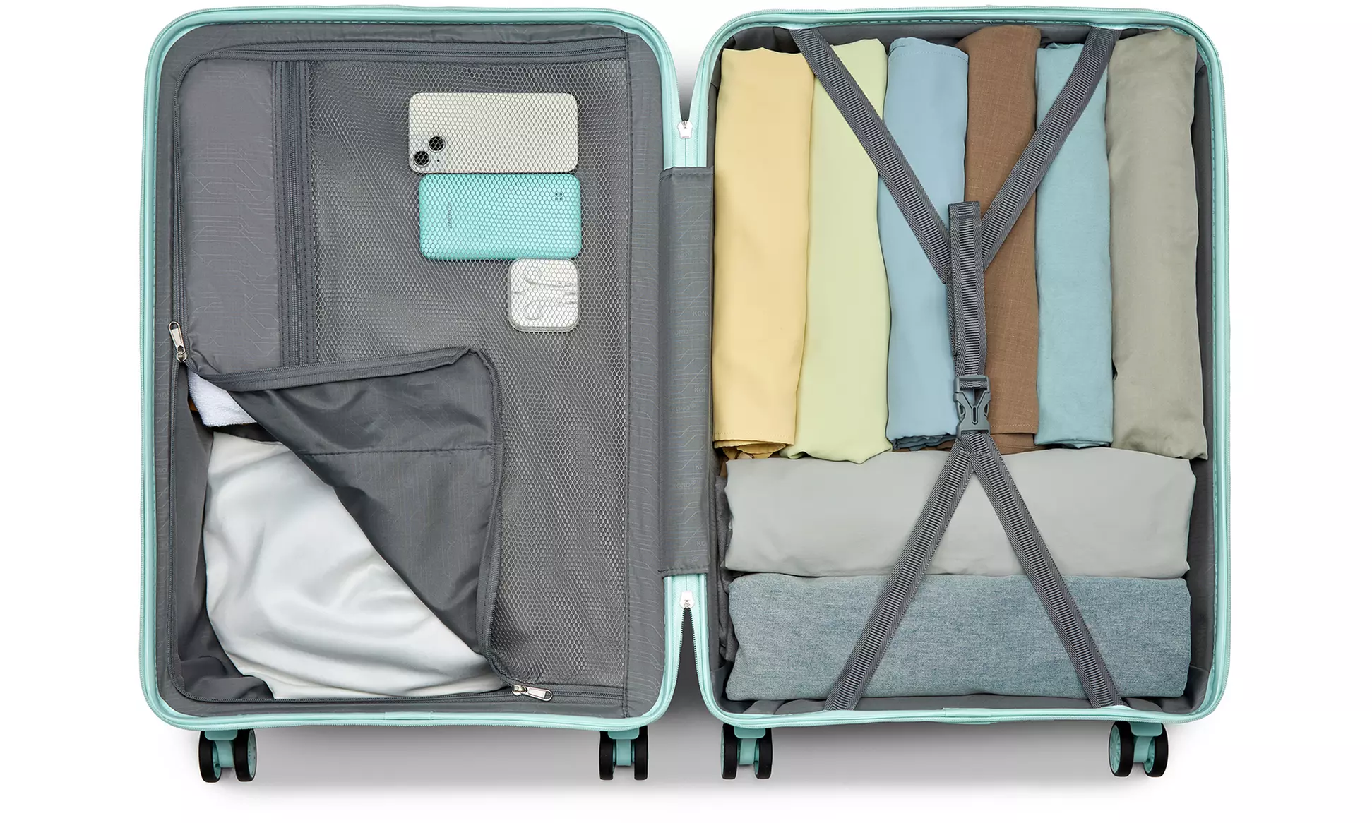 1 of 3 mintgroene koffers