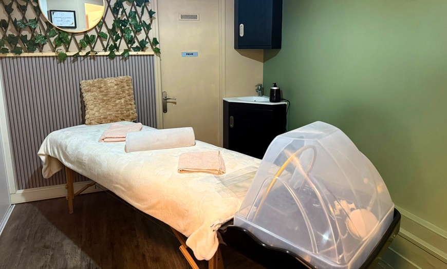 Image 2: Massage au choix d'1h, gommage ou soin du visage au choix