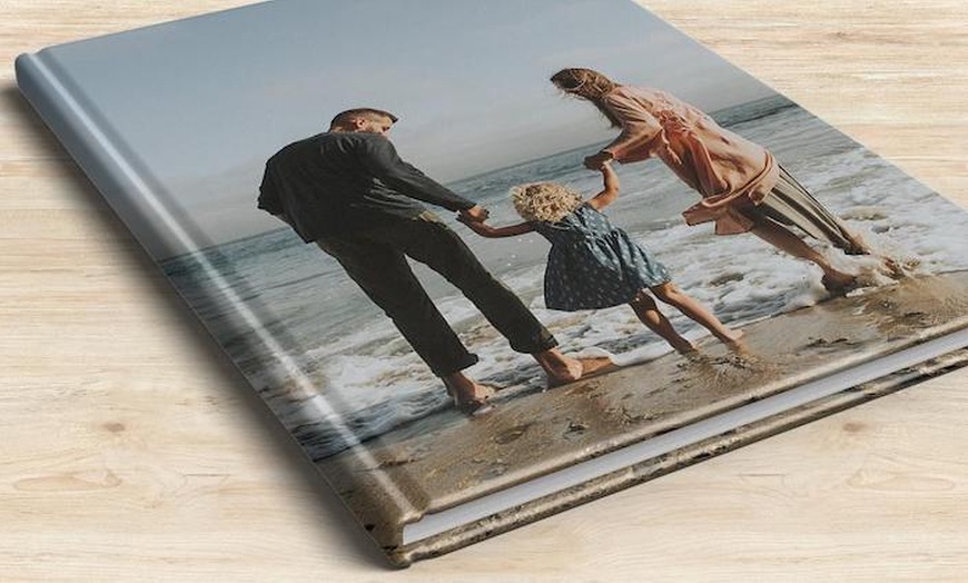 Image 3: A4 or A5 Hardback Photobook from Photo Gifts