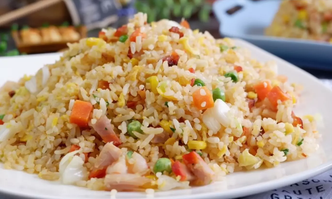 Enjoy a Two-Course Chinese Meal with a Drink for Up to Four people!