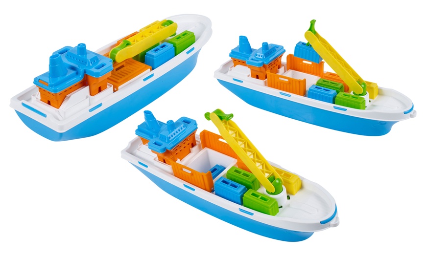 Image 4: Kids' Floating Toy Boat