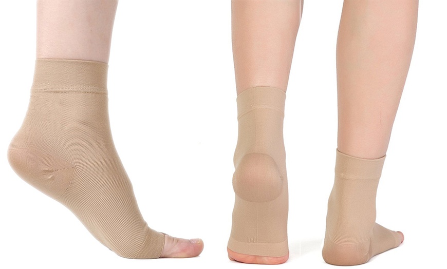 Image 6: Plantar Fasciitis Socks