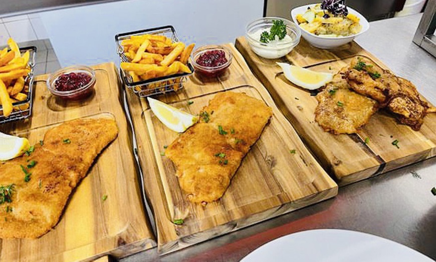 Image 3: 3-Gänge Schnitzel-Menü für bis zu 4 Personen
