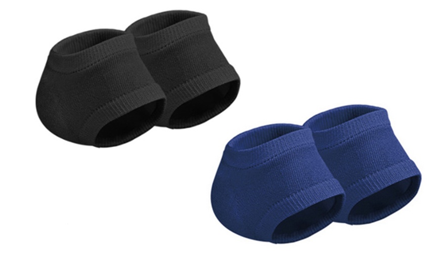 Image 7: One or Two Pairs of Gel Silicone Heel Pads