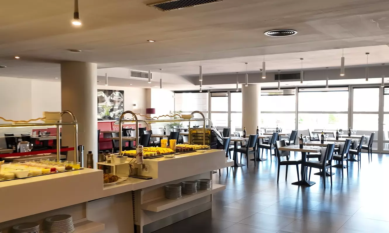 Circuito termal en balneario y masaje en Balneario Playa de Comarruga