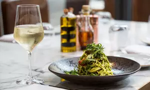 Two or Three-Course Prosecco Lunch at Convive, Weetwood Hall – Dining in Leeds, Save Up to 60% Off
