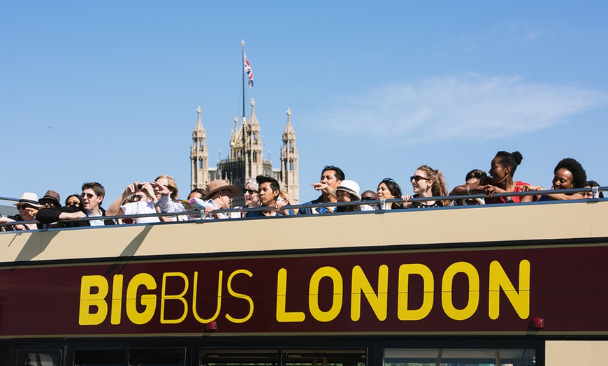 Image 4: Explore London's Top Sights & Monuments with World's Largest Operator!