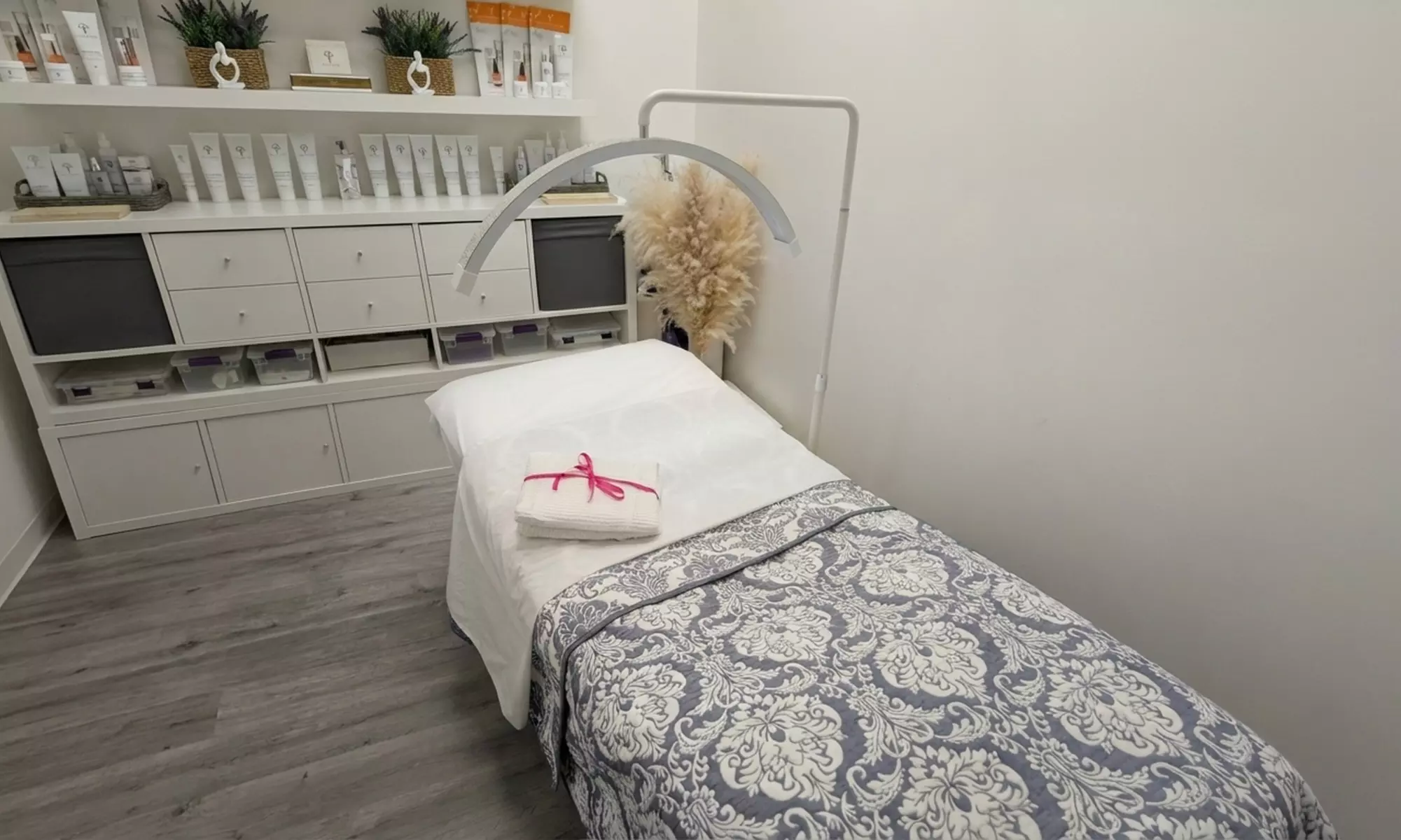 Lifting Facial with Buccal Massage for Radiant Skin