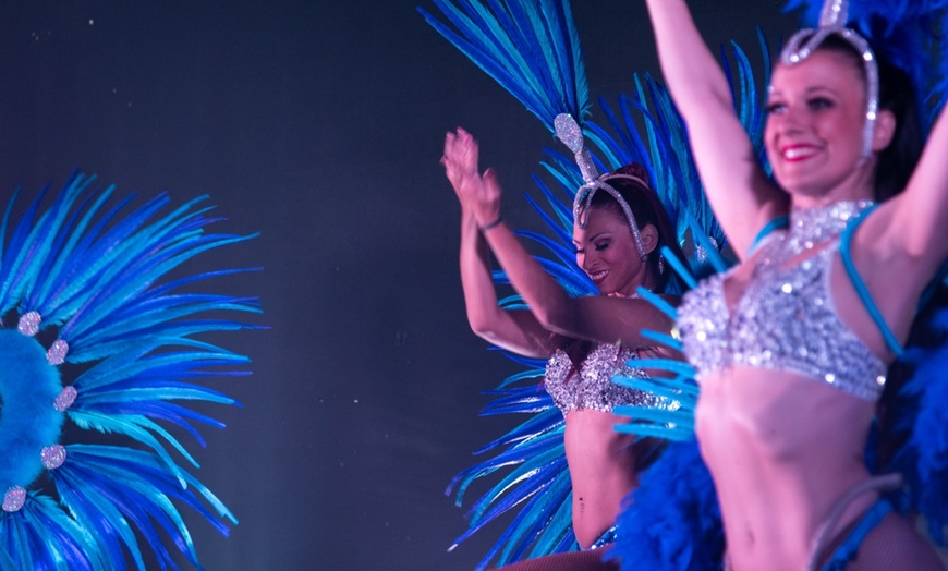 Image 2: Jusqu'à 26% de remise sur Dîner - Spectacle de danse chez Cabaret Le Showbizz Magalas