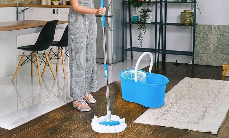 Image 2: 360-Degree Rotating Spin Mop Bucket with Four Microfibre Mop Heads