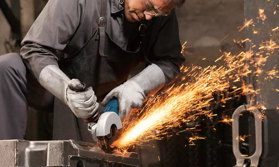 Bosch Meuleuse d'angle 125mm 1300W - GWS13-125CI - 060179E002, garantie 2 ans - Second Medium