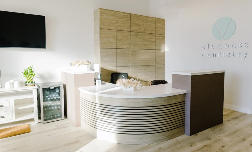 Image 3: Complete Dental Exam with Cleaning with Choice of Varnish and X-Rays