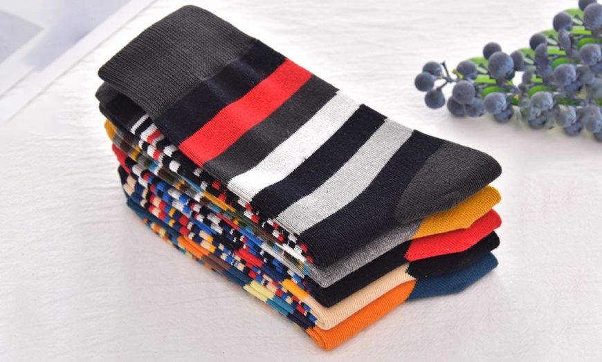 Image 6: Up to 10-Pack of Men's Colourful Stripy Socks