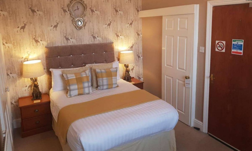 Image 5: East Yorkshire: Up to 3-Night 4* Stay with Breakfast