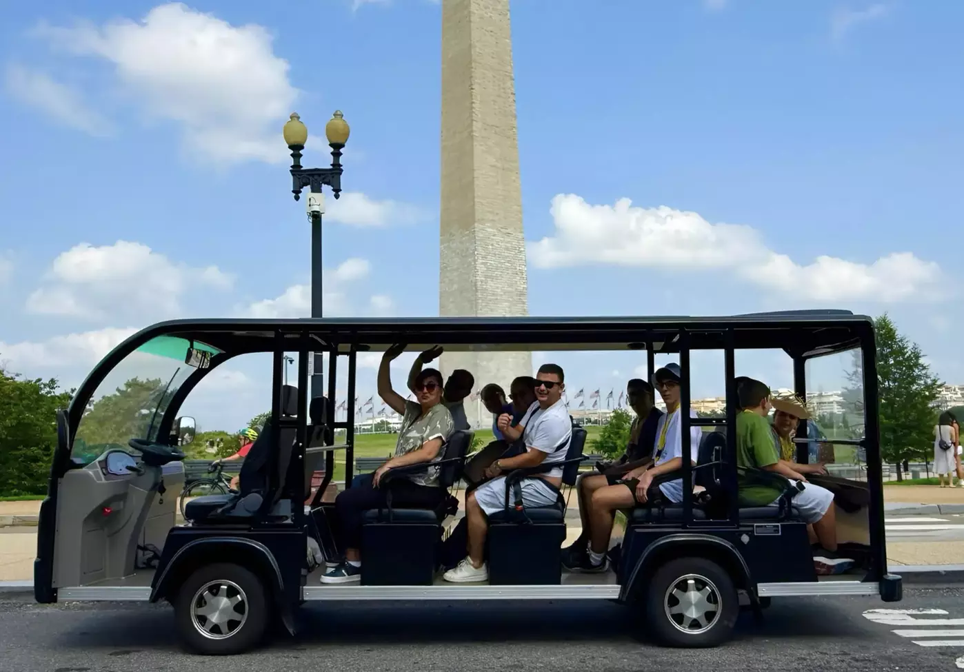 Explore Washington with Deluxe Cart Tour