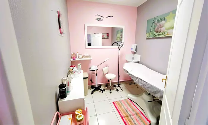 Épilation à la cire sur zone au choix (maillot, jambes, aisselles)