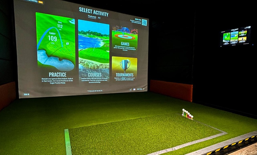 Image 2: Indoor Golf Fun with Pie and Pint for Up to 4 people