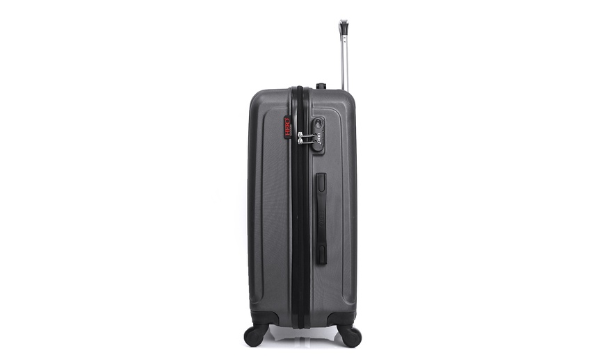 Image 16: Three-Piece Hero Luggage Set