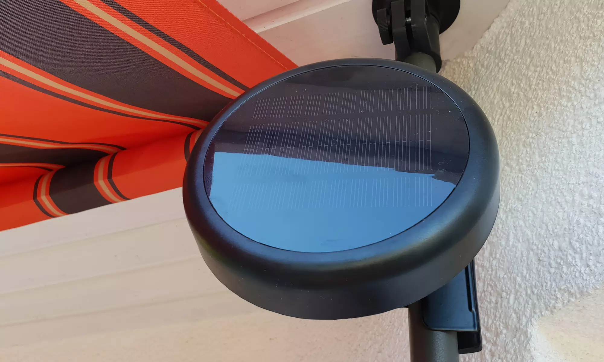 Swing & Harmonie LED-Klemmmarkise mit LED-Beleuchtung und Solarmodul