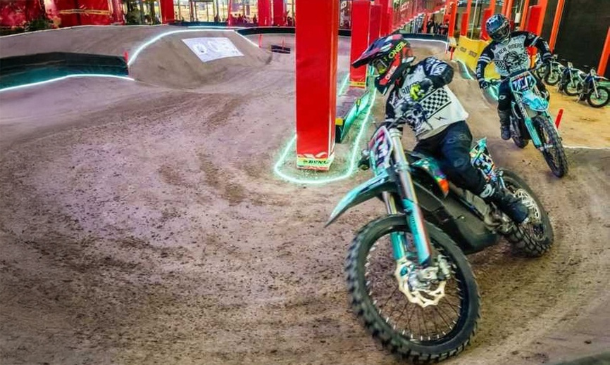 Tanda de 15 minutos de motocross indoor eléctrico con o sin menú finde