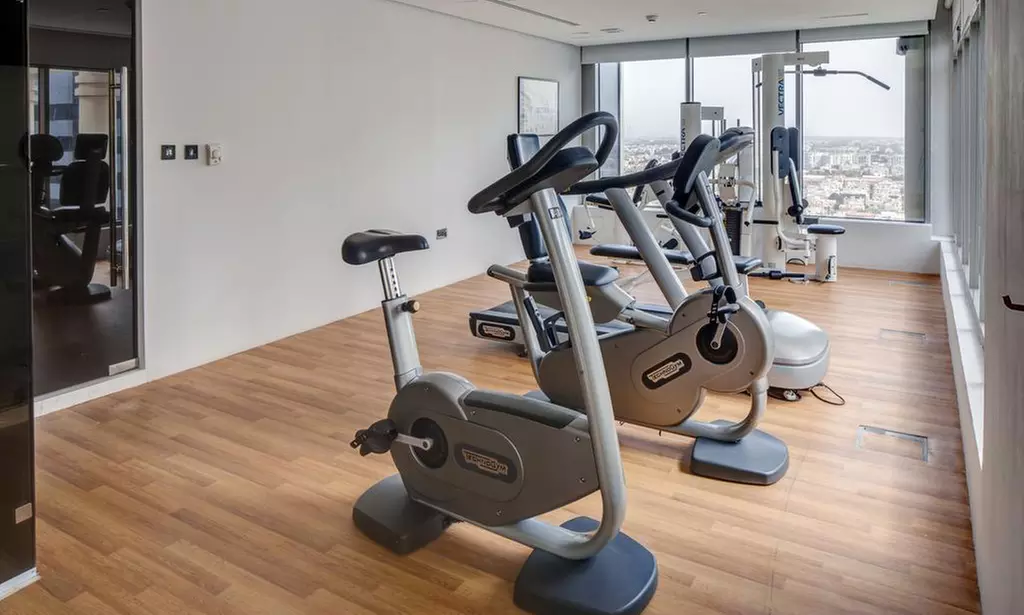 4* Abu Dhabi: 1-Night with Breakfast & Optional Lunch OR Dinner