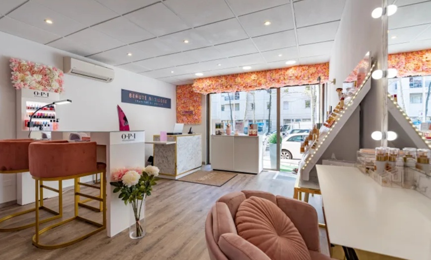 Image 2: Jusqu'à 60% de remise sur Massage - Intégral chez Beauté d'Antigone