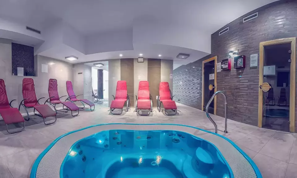 Niemcza: pokój double/twin comfort z wyżywieniem i spa