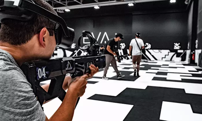 2, 3 ou 4 entrées découverte Aréna VR pour 4 personnes en semaine à l'EVA Lille (jusqu'à 25% de remise) - Primary Image