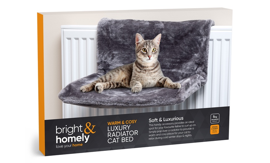 Image 3: Grey Cat Radiator Bed