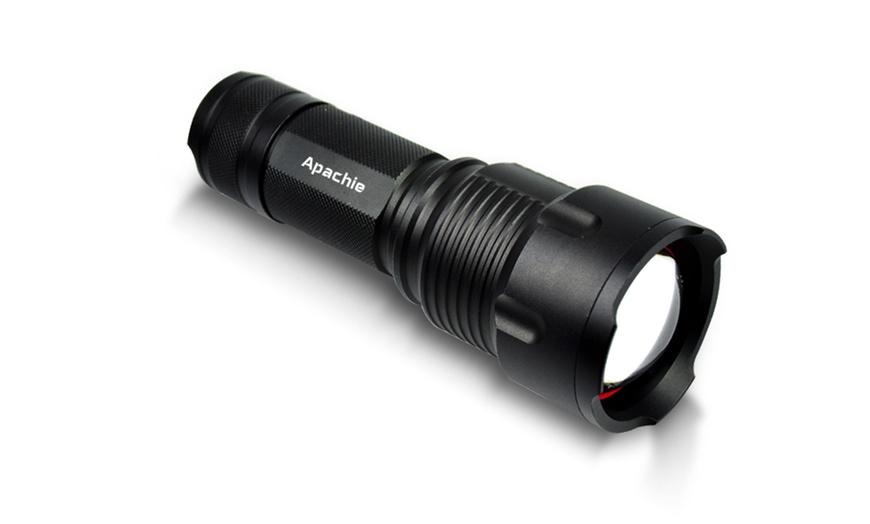 Image 3: Military-Style LED Torch