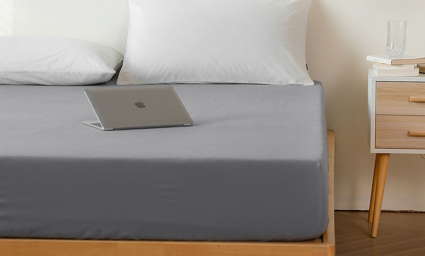 Image 4: Fitted Bed Sheet Cover