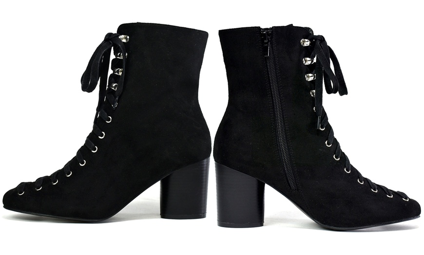 Image 3: Women's Square Toe Lace-Up Boots