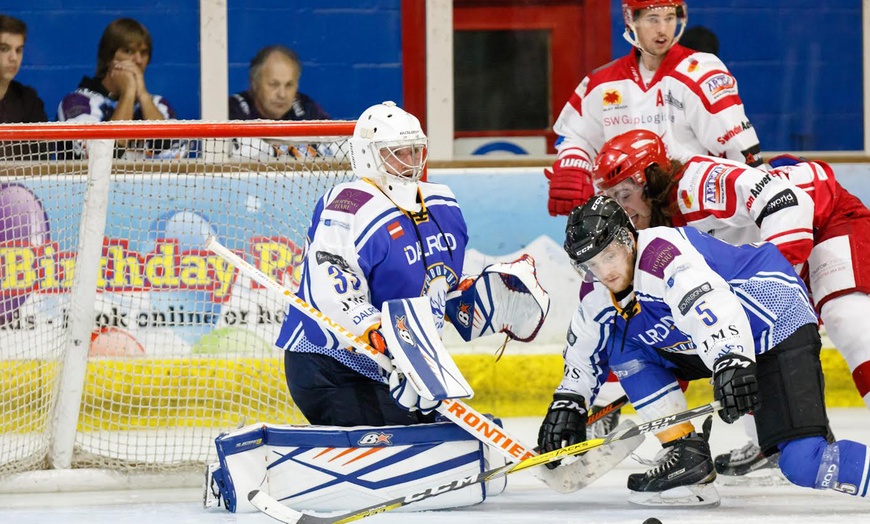 Image 2: Peterborough Phantoms Ice Hockey: Child (£2.50) or Adult (£7.50) Entry