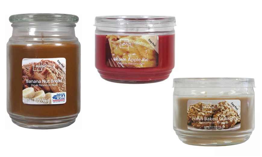 Image 1: Mainstay Christmas Scented Candles