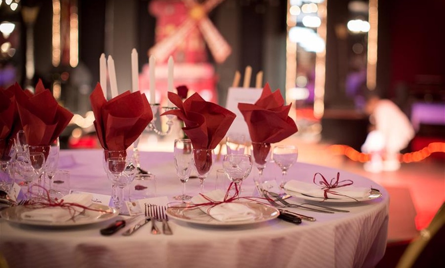 Image 7: Déjeuner ou dîner Spectacle pour 2 personnes au CABARET L'ESCAPADE