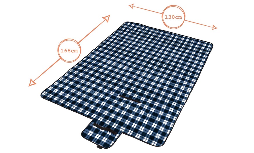 Image 6: Outdoor Picnic Blanket