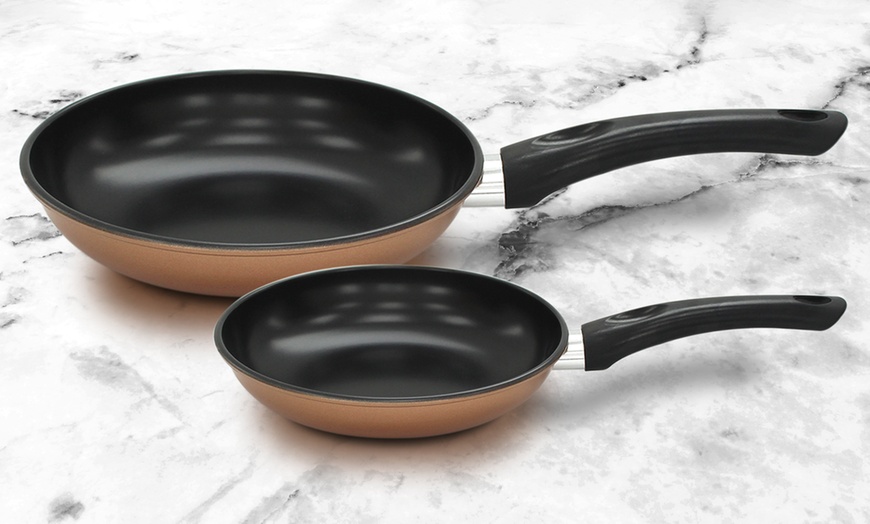 Image 5: Two Frying Pans Set